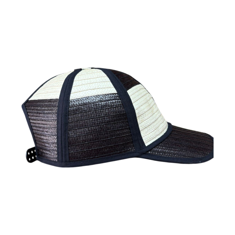 Gorra Artesanal Exclusiva Diseño Beige con Negro
