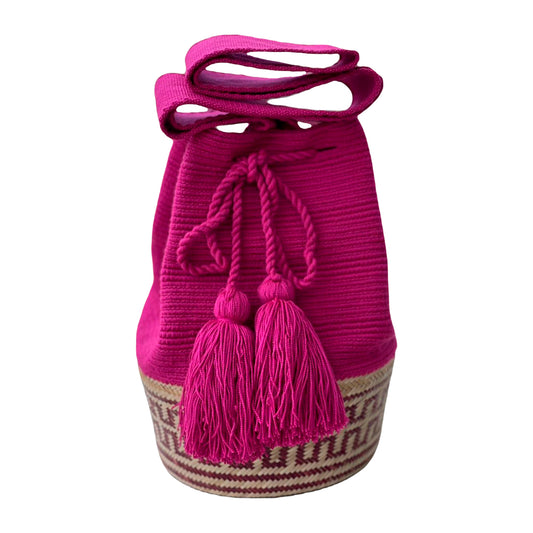 Mochila en Hilo Fucsia Artesanal