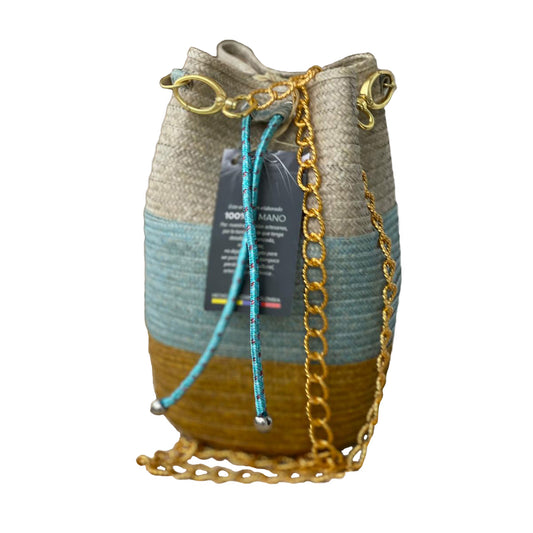 Mochila de caña Flecha tres colores con correa en cadena rombo